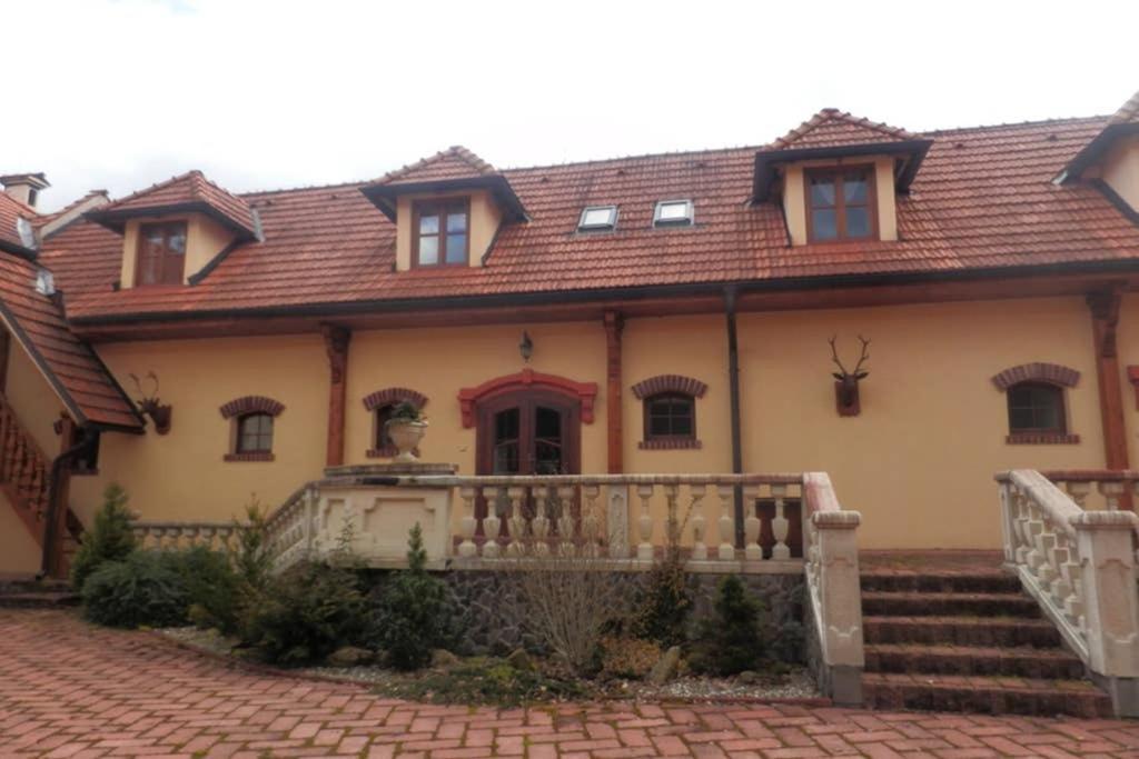 Zámeček Zdíky - Moderní malý apartmán Bujanov Exterior foto