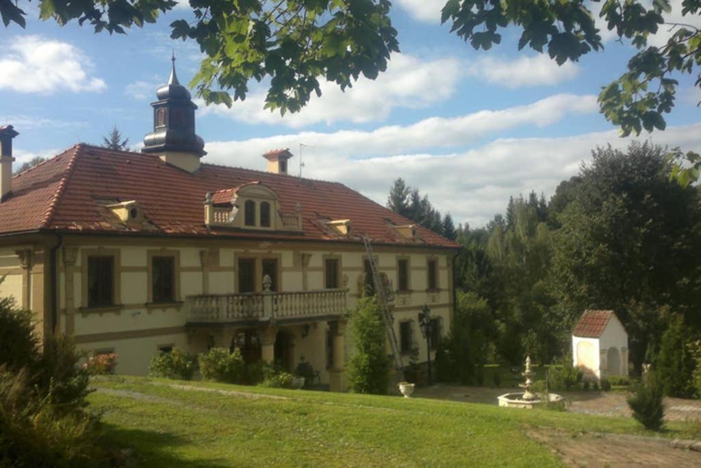 Zámeček Zdíky - Moderní malý apartmán Bujanov Exterior foto