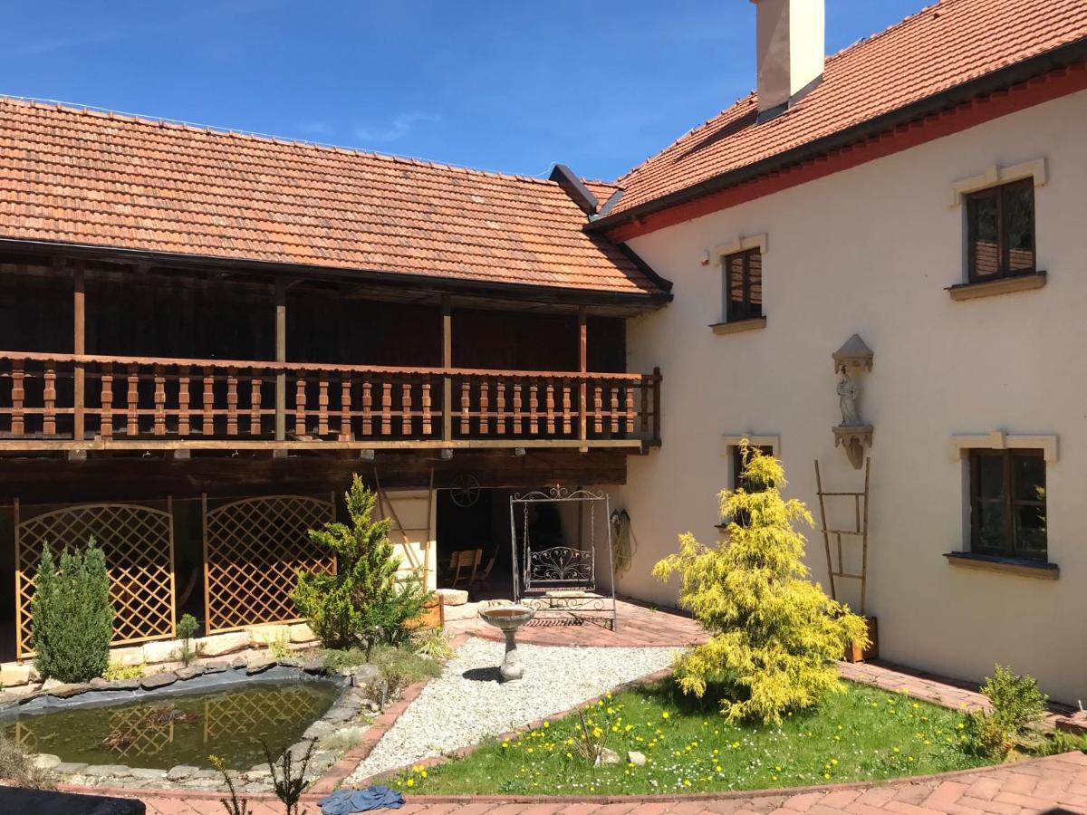 Zámeček Zdíky - Moderní malý apartmán Bujanov Exterior foto